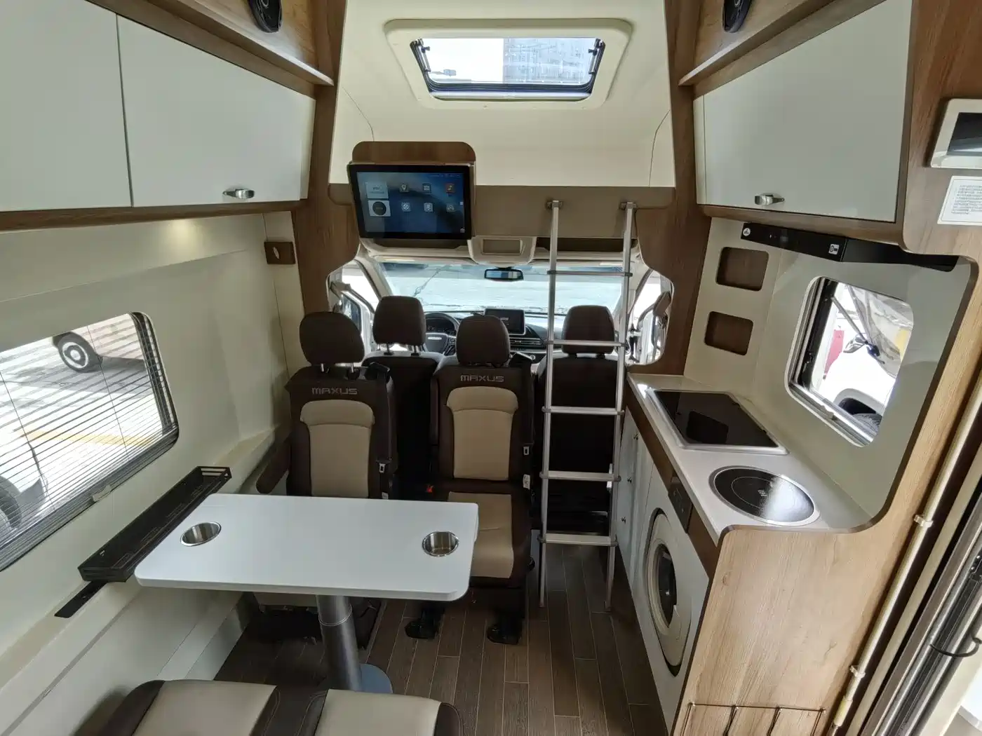 SAIC Maxus MAXUS V90 RV 2021 2.0T Lifestyle V90 Self-contained Type C RV Flagship Version (Large Front Overhang with Longitudinal Bed) фото 5