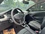 Photo 8 - Peugeot 301