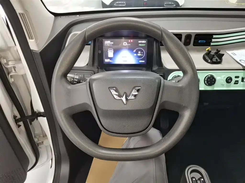 WULING AUTOMOBILE HONGGUANG MINIEV