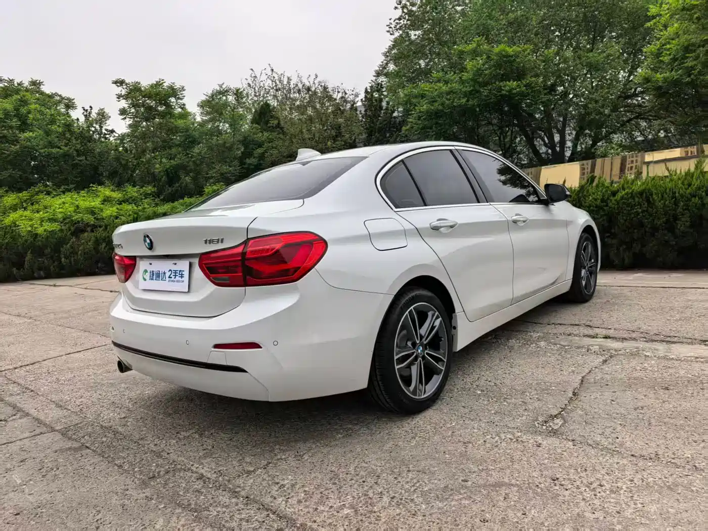BMW 1 Series 2019 118i M Sport Package фото 4