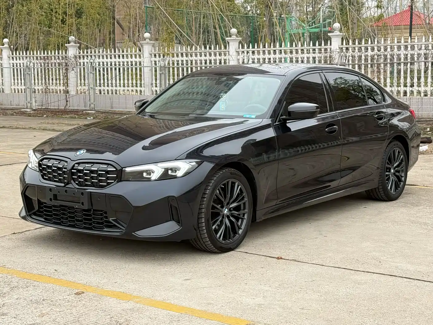 BMW 3 Series 2023 325Li M Sport Black Night Package