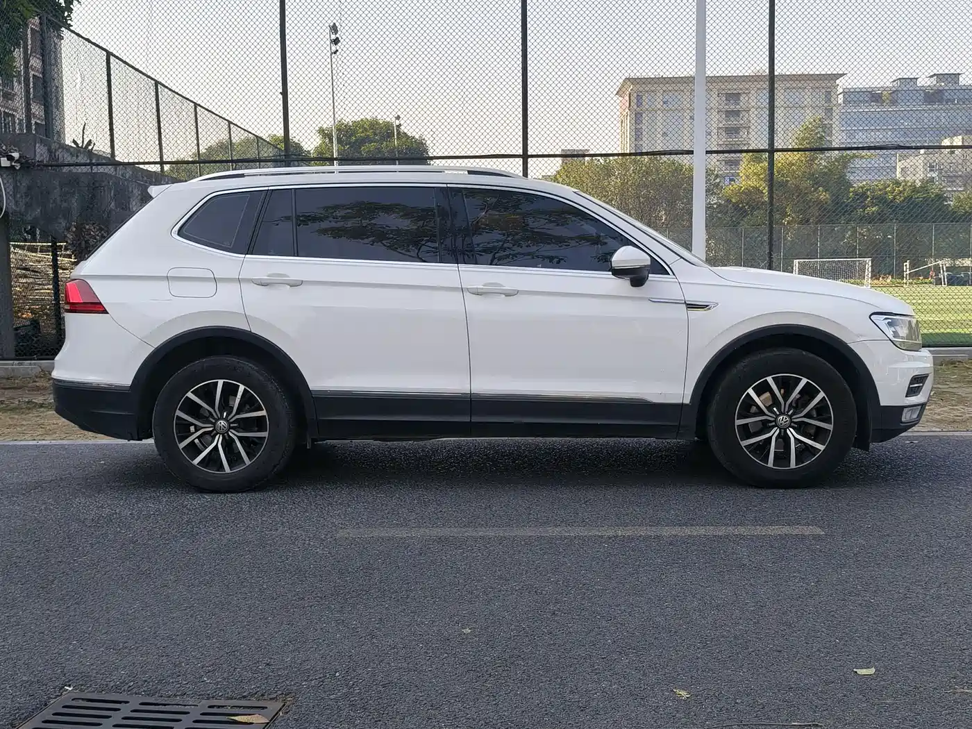 Volkswagen Tiguan L 2018 330TSI Automatic 2WD Luxury Edition фото 7