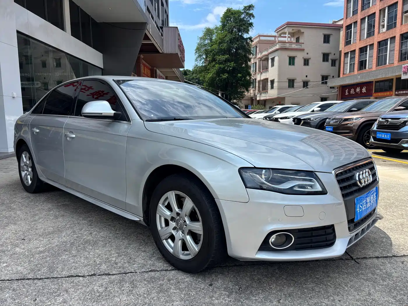 Audi A4L 2013 35 TFSI Automatic Comfort фото 3