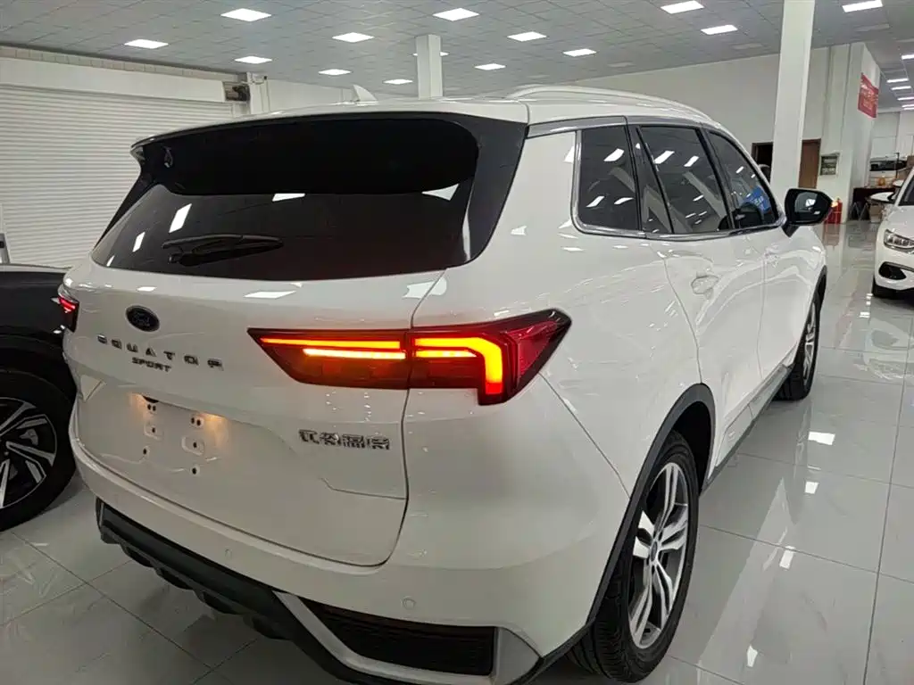 FORD LING RUI