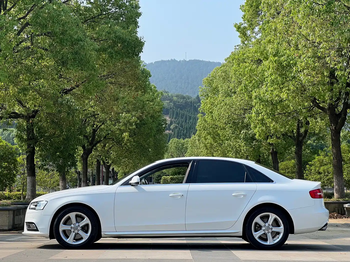 Audi A4L 2015 45 TFSI quattro Individual Sport фото 15