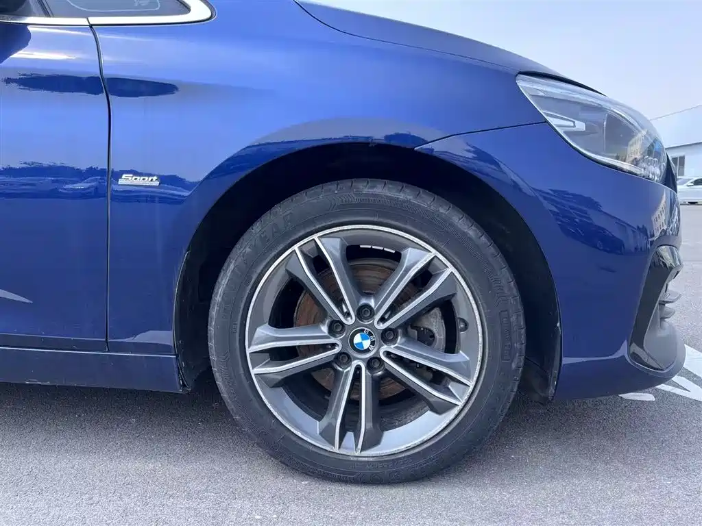 BMW 2 Series Touring 2018 218i M Sport Package фото 7