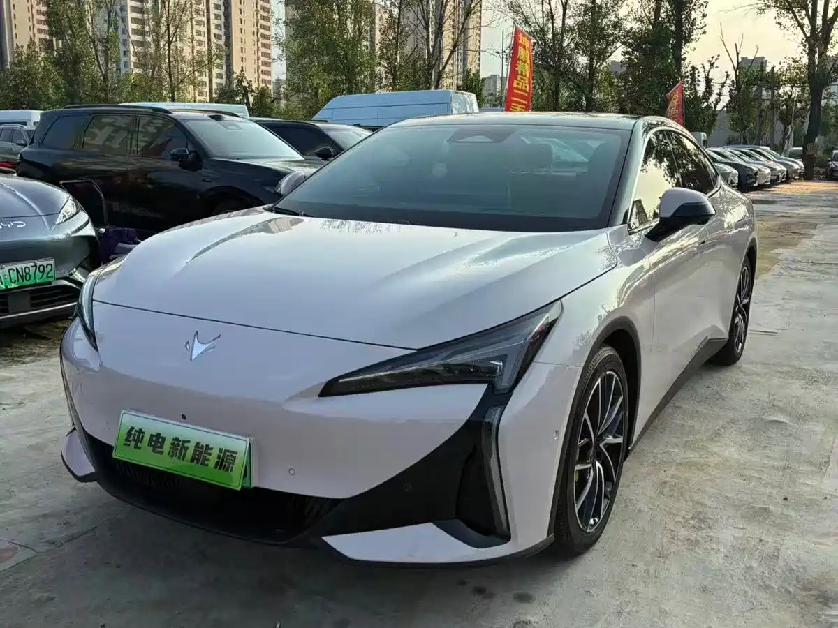 ARCFOX Alpha S5, 2025 год