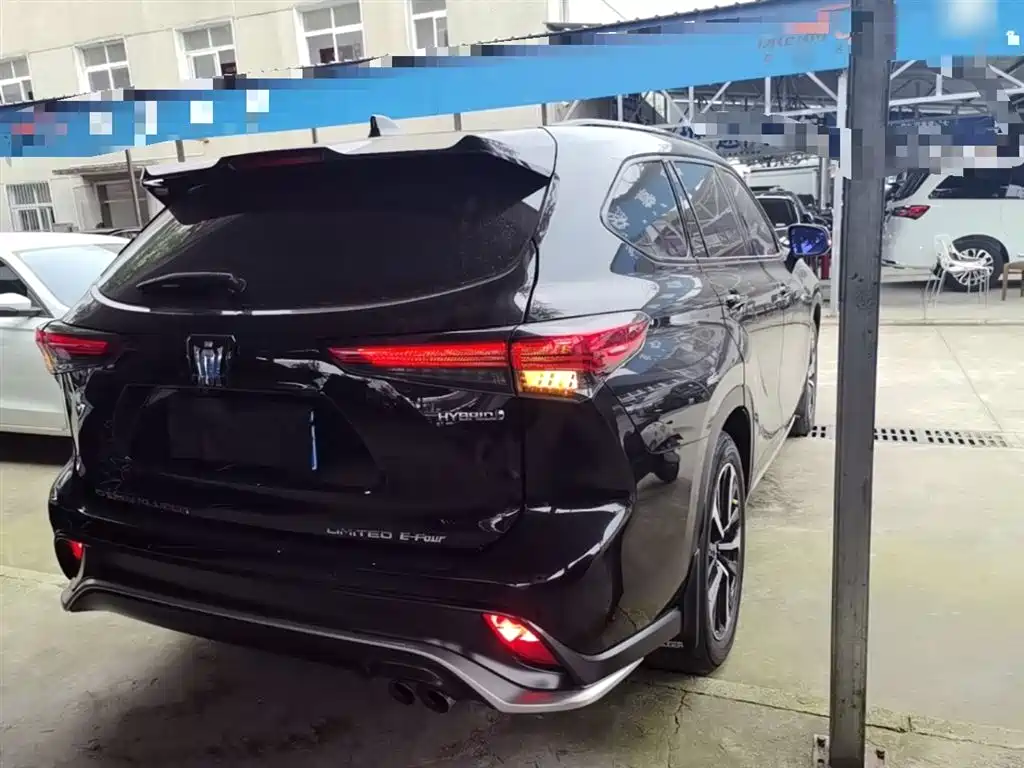 Toyota Crown Kluger 2022 2.5L HEV 4WD Flagship Edition фото 7