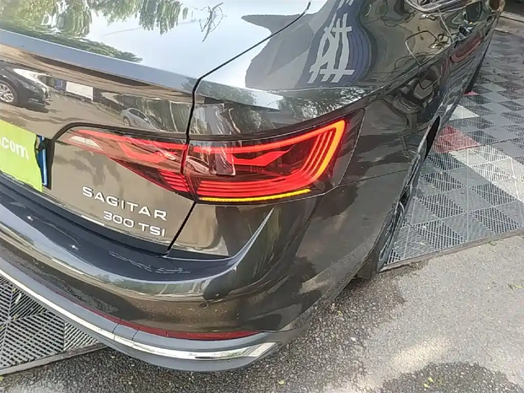 Volkswagen Sagitar 2023 300TSI DSG Leap Edition фото 8