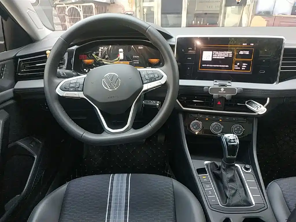 Volkswagen Sagitar 2023 300TSI DSG Leap Edition фото 11