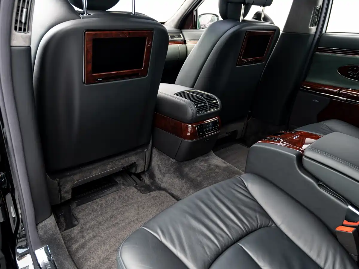 Maybach Maybach 2009 2005 Model 5.5T 57
