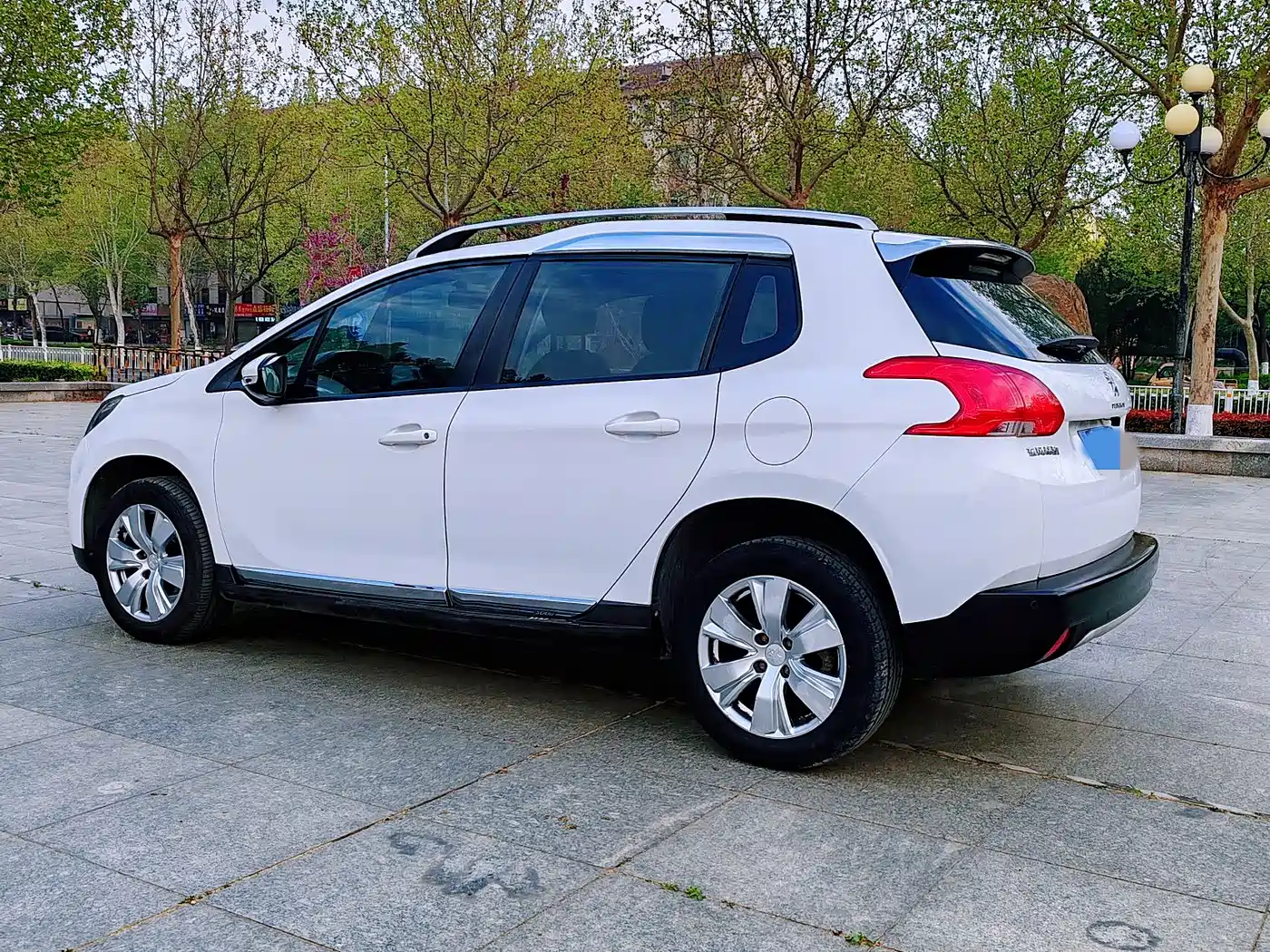 Peugeot 2008 2014 1.6L Automatic Fashion Edition фото 18