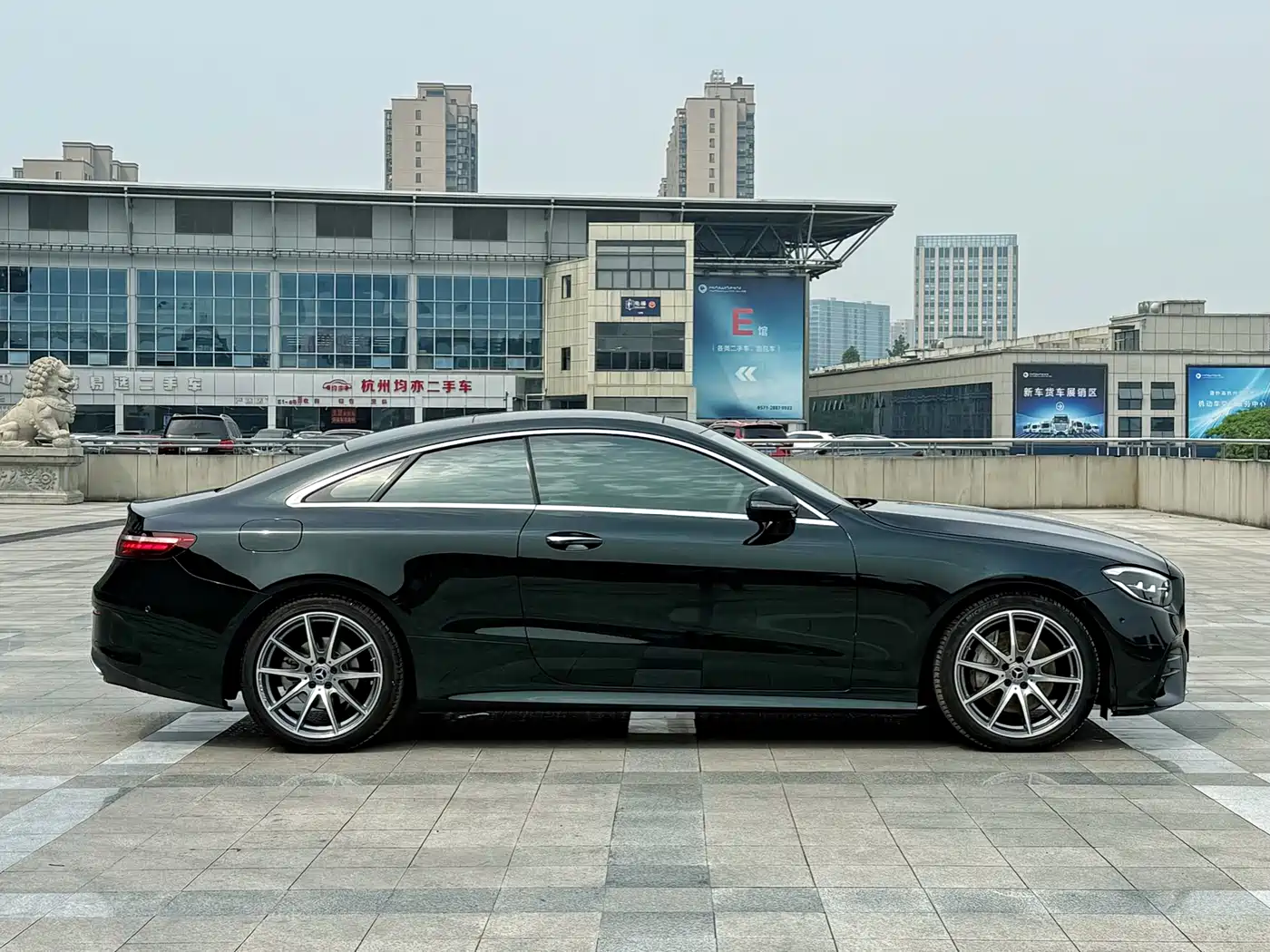 Mercedes-Benz E-Class (Import) 2023 E 260 Coupe фото 3