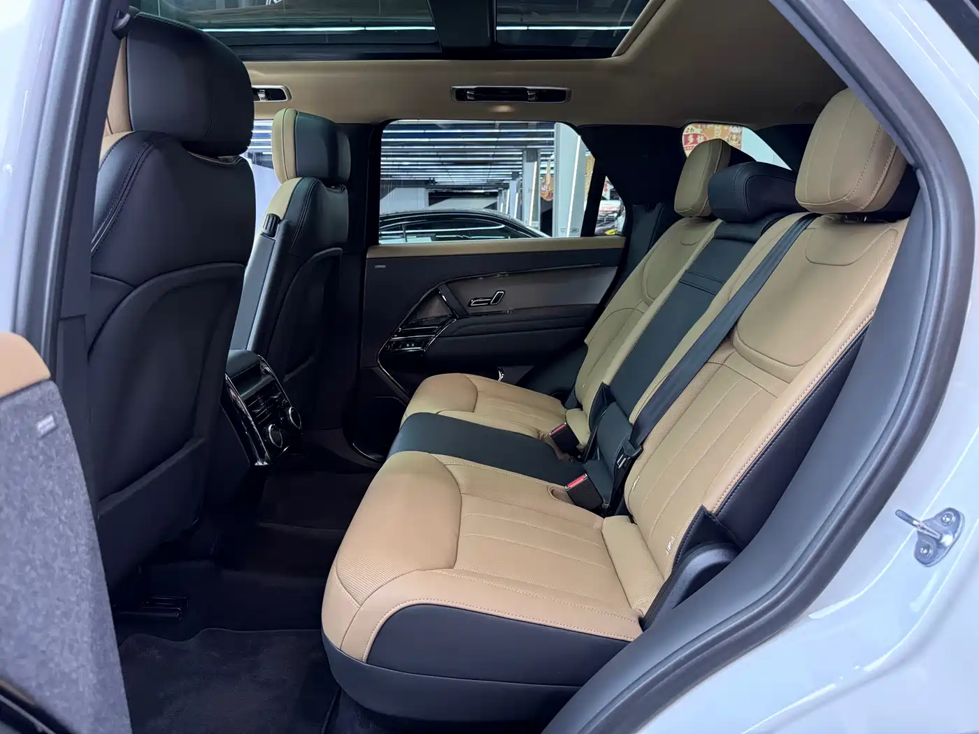 Land Rover Range Rover Sport 2023 400PS Dynamic HSE фото 6
