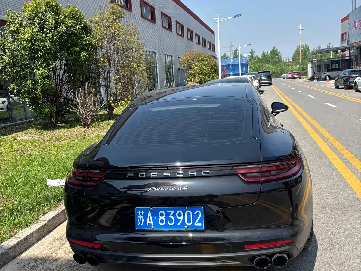 Porsche Panamera 2017 Panamera 4 Executive Long Wheelbase 3.0T фото 4