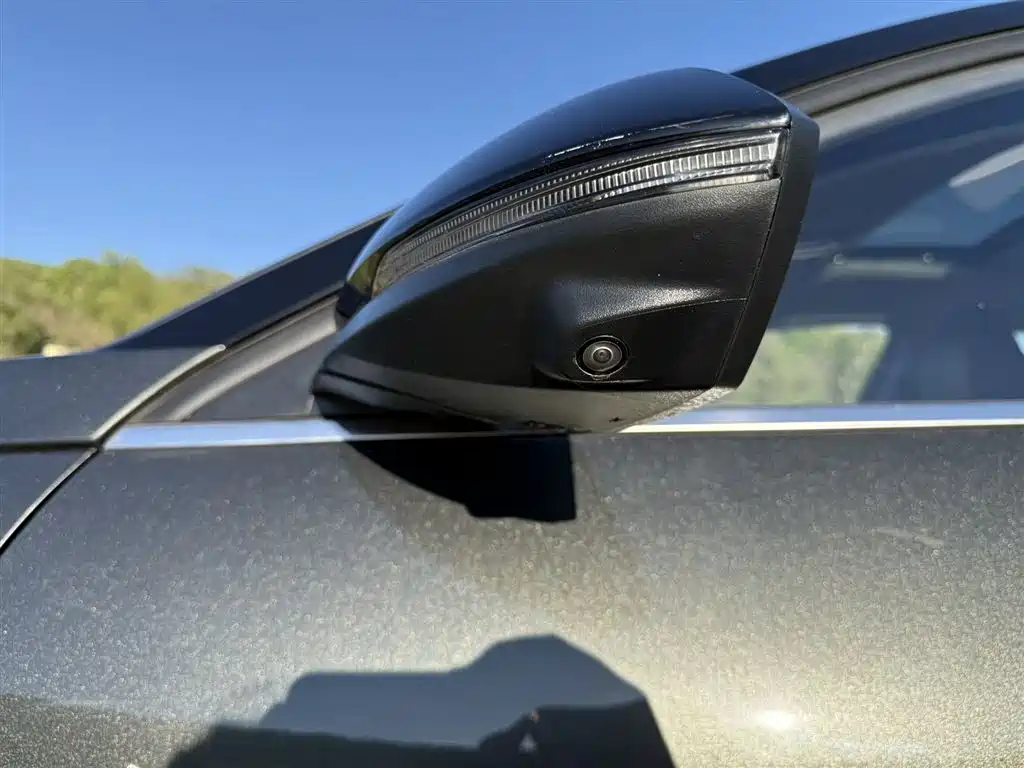 Hyundai Elantra 2023 1.5L CVT TOP Flagship Edition фото 16