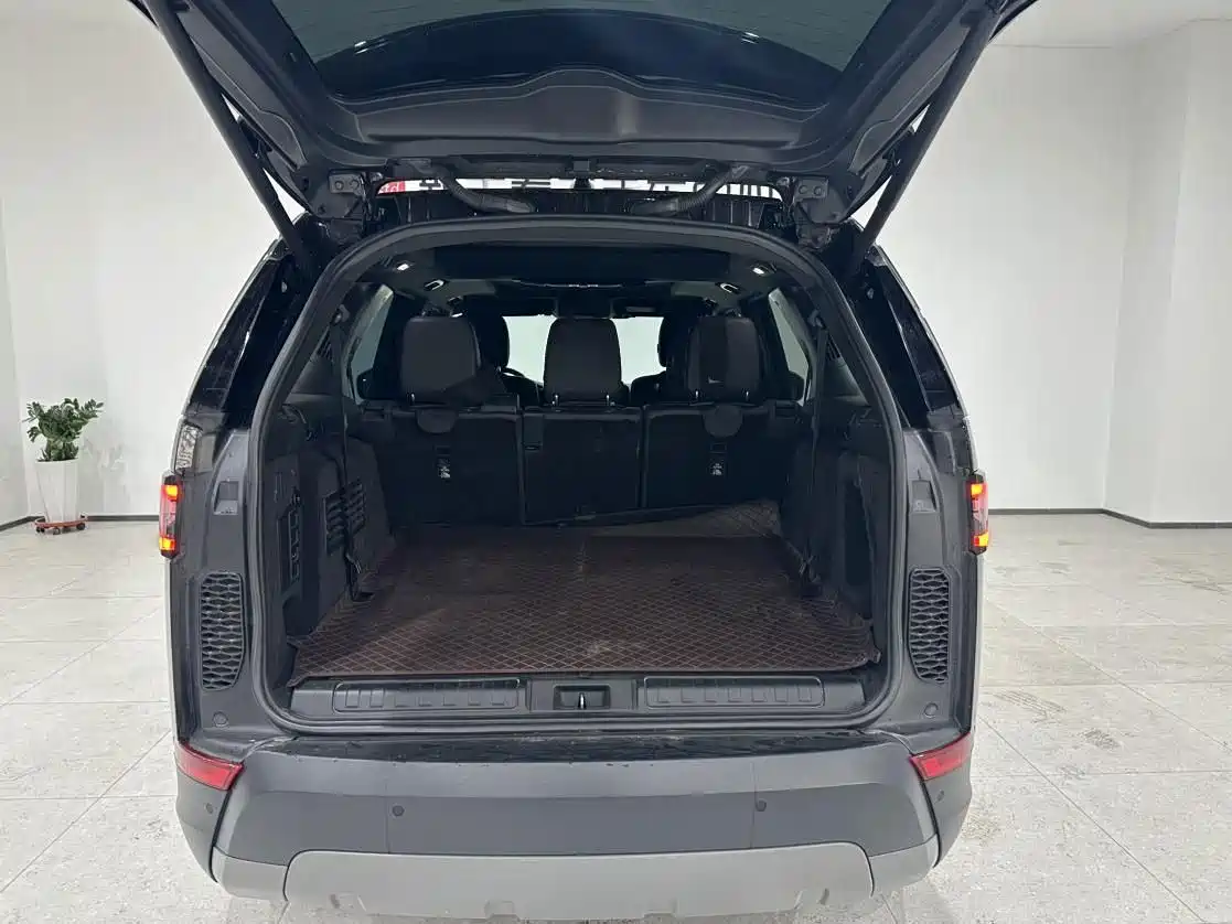 Фото 11 - Land Rover Discovery