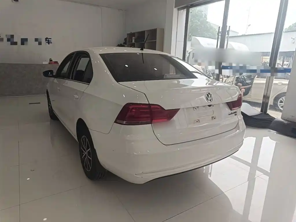 Volkswagen Santana 2017 Gran Santana 1.6L Auto Trendline фото 5