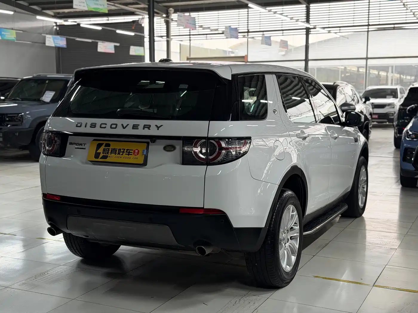 Land Rover Discovery Sport 2016 2.0T SE фото 17