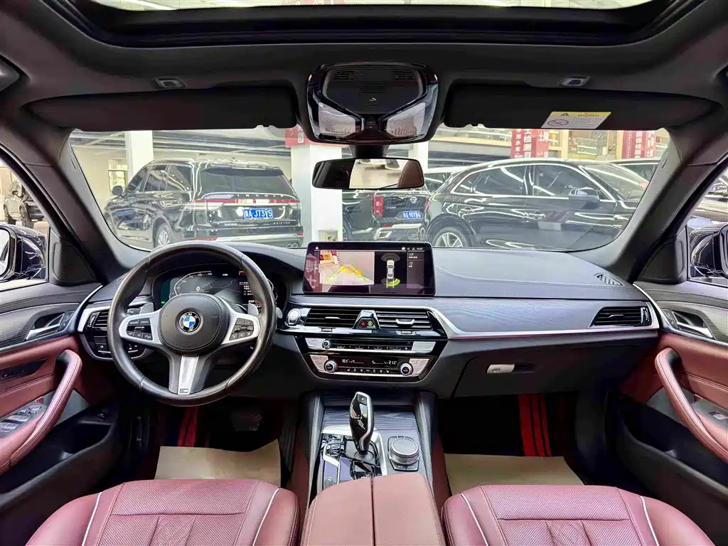 BMW 5 Series 2021 530Li Leading M Sport Package фото 12