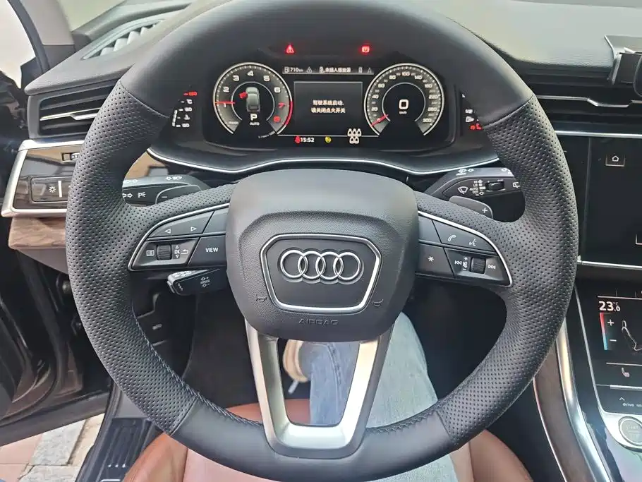 Photo 15 - Audi Q7