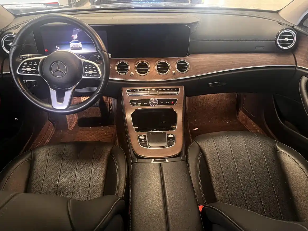 Mercedes-Benz E-Class 2020 E 300 L Fashion фото 8