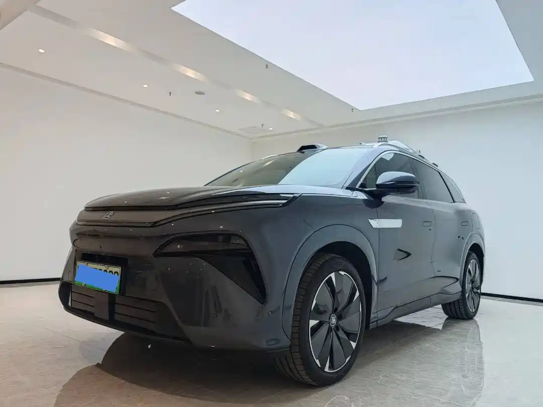 BYD Tang L 2025 DM 175KM Drone Player Edition