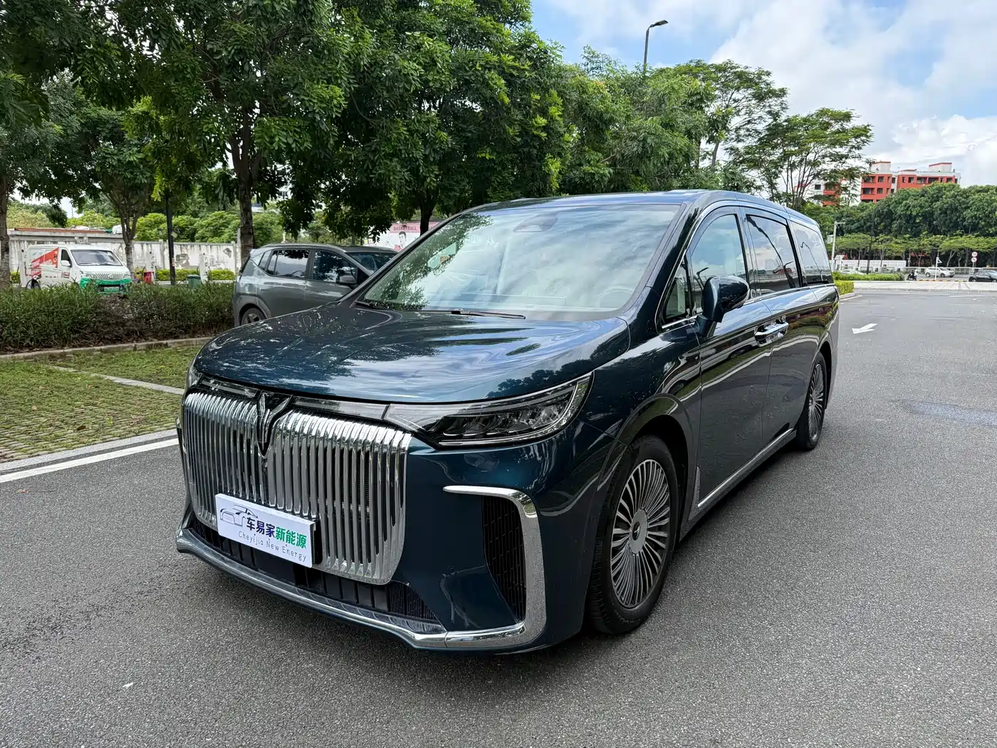  Voyah Auto Voyah Dreamer 2025 PHEV AWD Flagship Kunpeng Edition