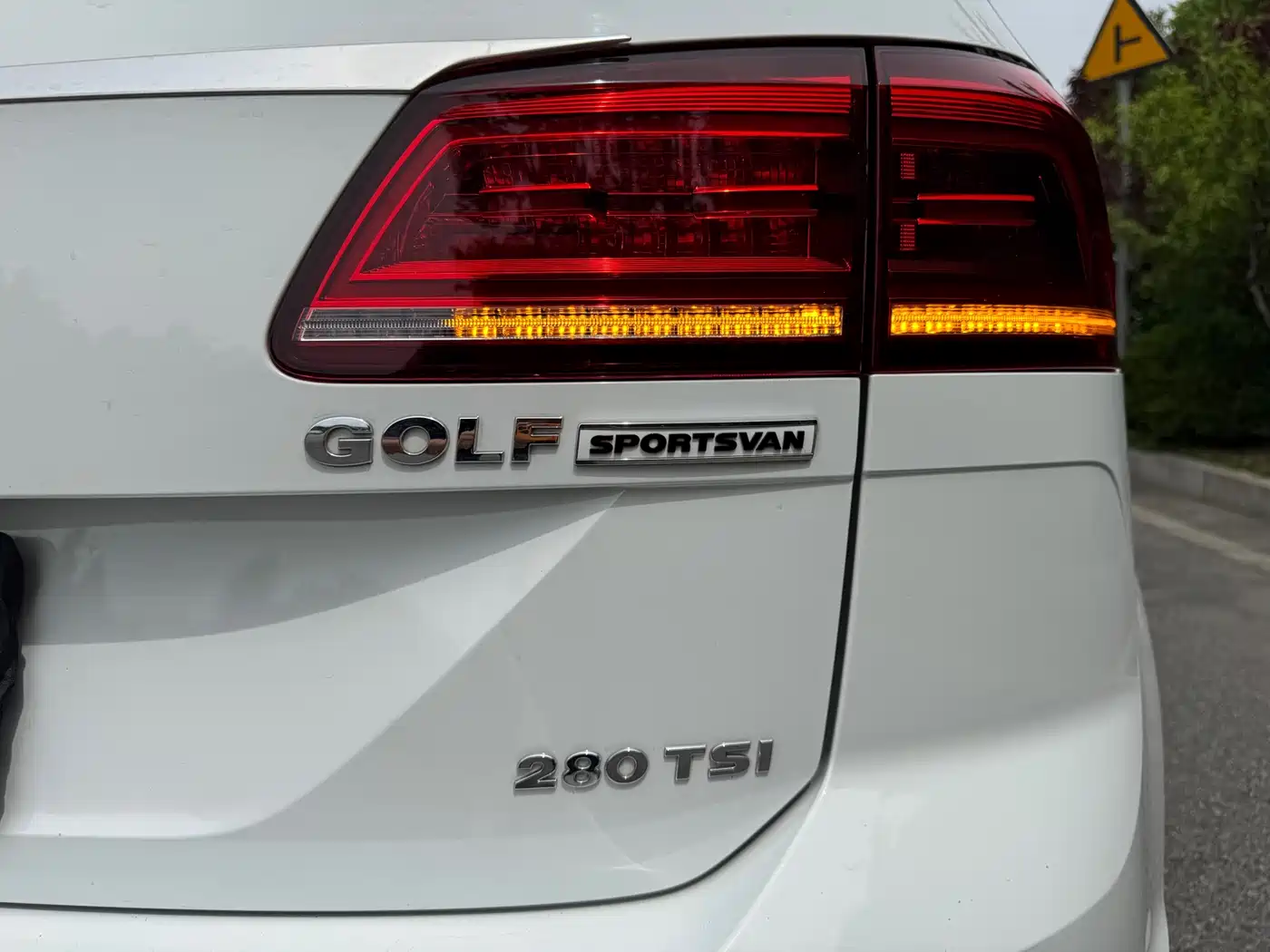 Volkswagen Golf Sportsvan 2019 280TSI Automatic Voyager China V фото 25