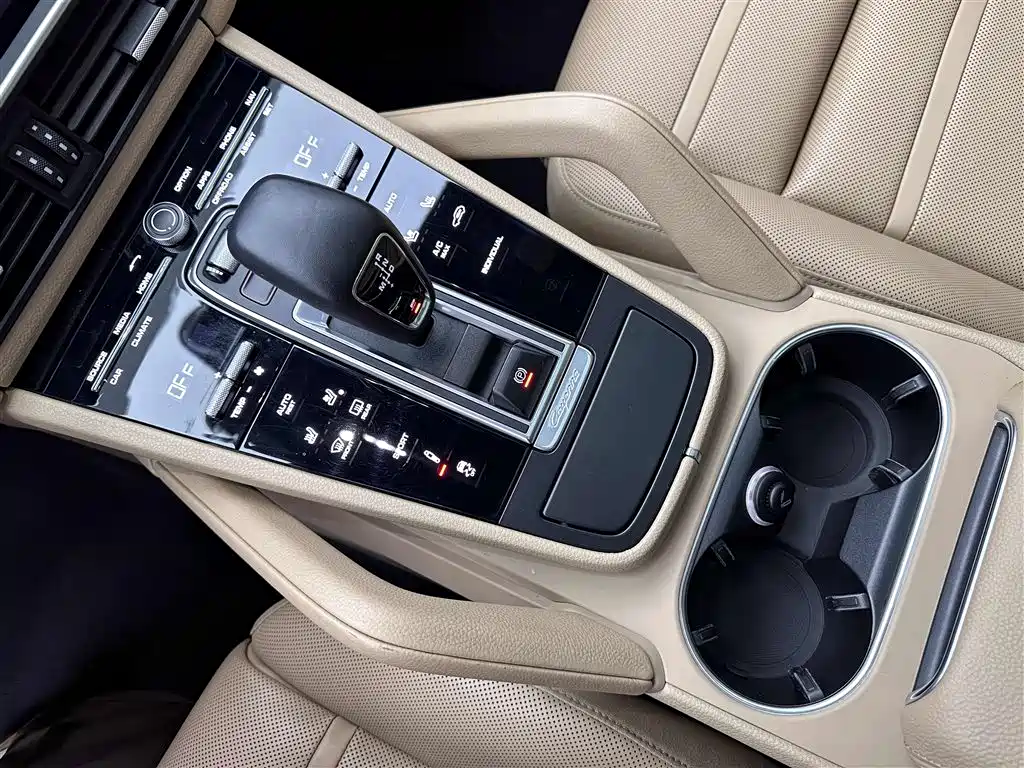 Porsche Cayenne 2019 Cayenne 3.0T фото 13