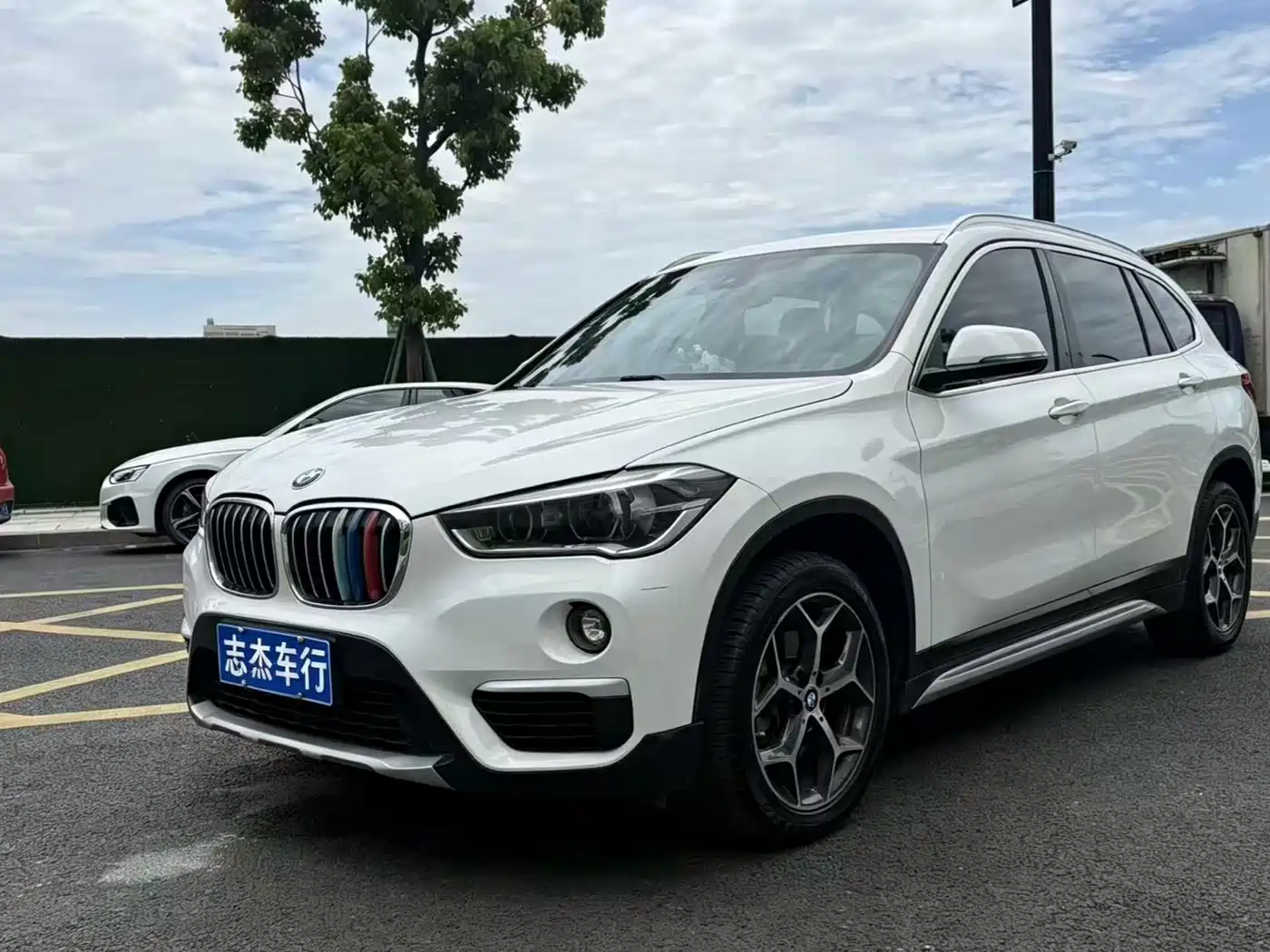 BMW X1 2018 sDrive18Li Premium Model