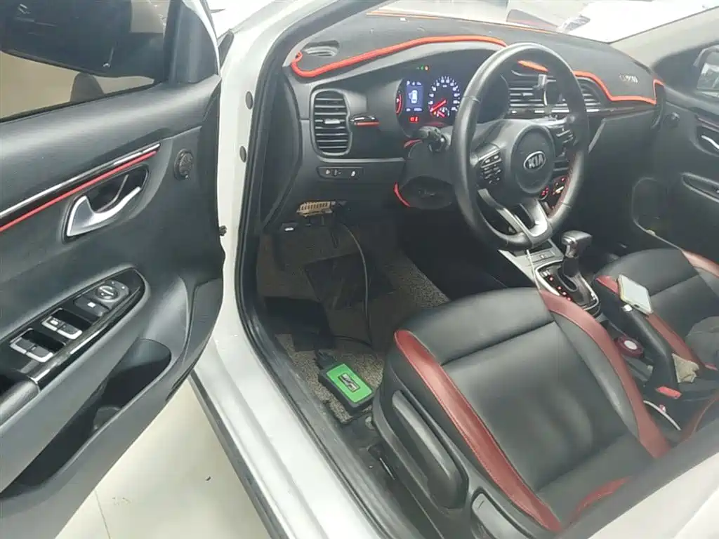 Kia KX CROSS 2019 1.6L Automatic Smart Sunroof Edition China VI фото 16