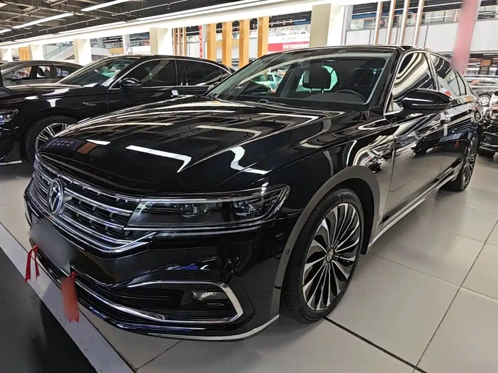Volkswagen Phideon 2021 380TSI Premium Edition фото 2