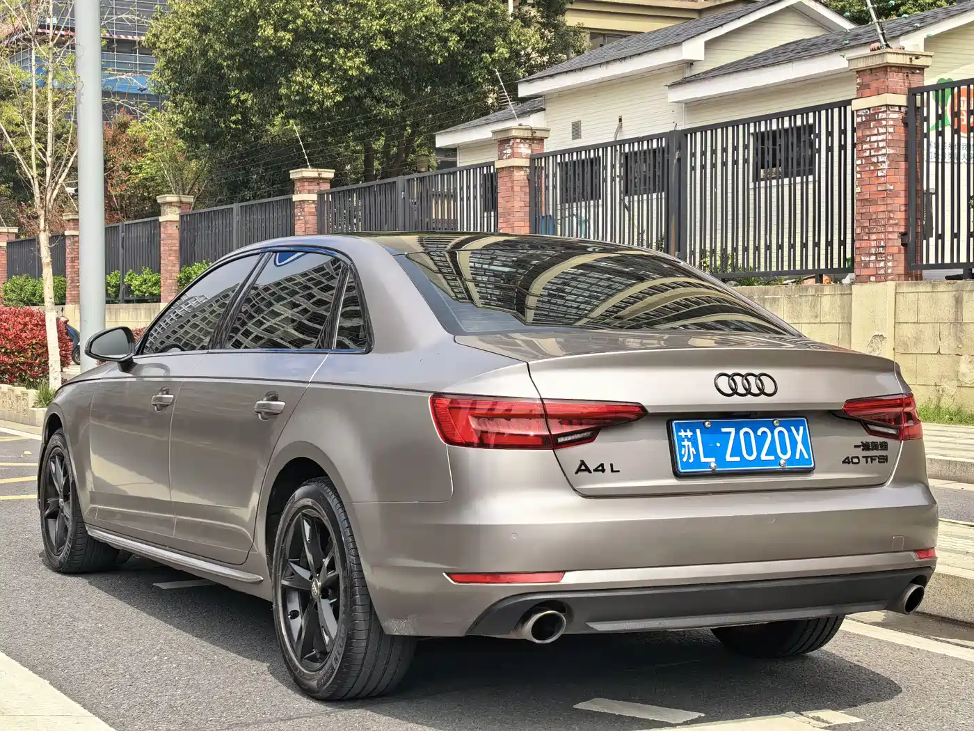 Audi A4L 2017 40 TFSI Fashion Edition фото 13