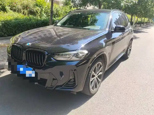 BMW X3 xDrive30i, Лидер, M Чёрный пакет
