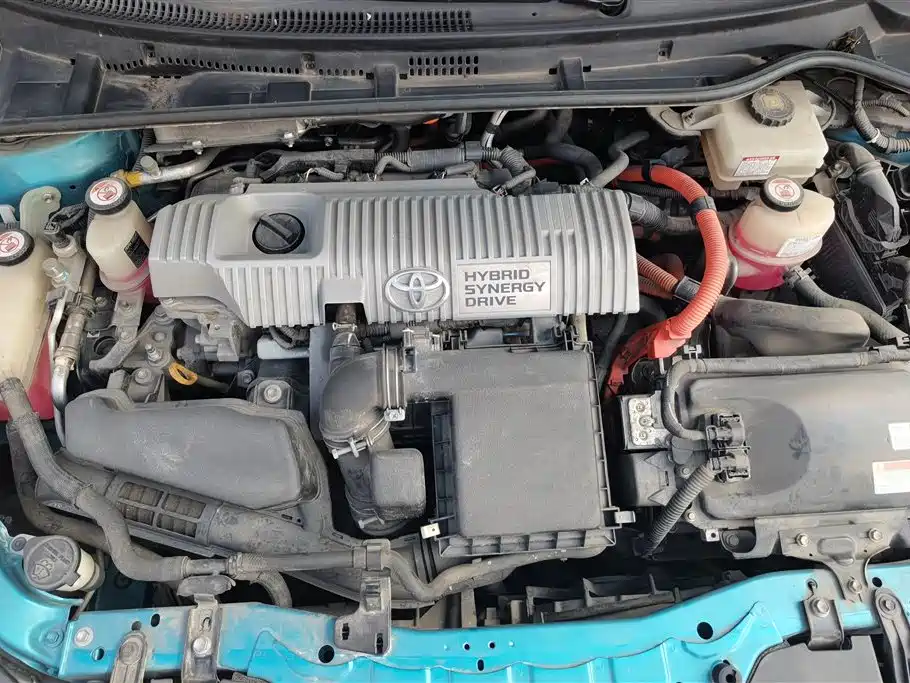 Toyota Corolla Twin Engine E+ 2019 1.8L E-CVT Flagship Edition фото 10