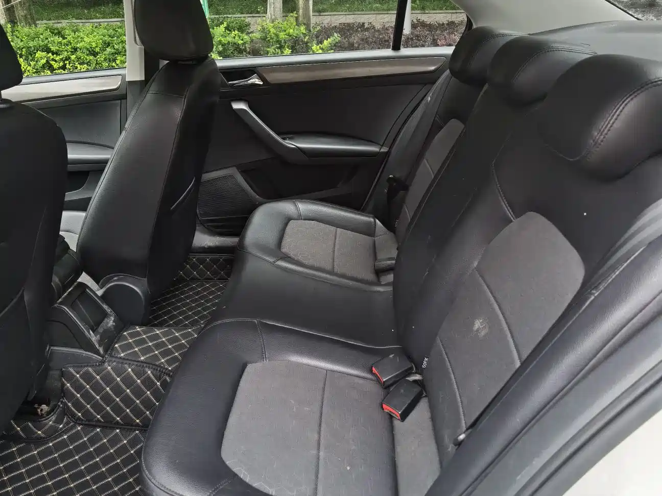 Volkswagen Santana 2016 1.6L Manual Comfort Edition фото 12