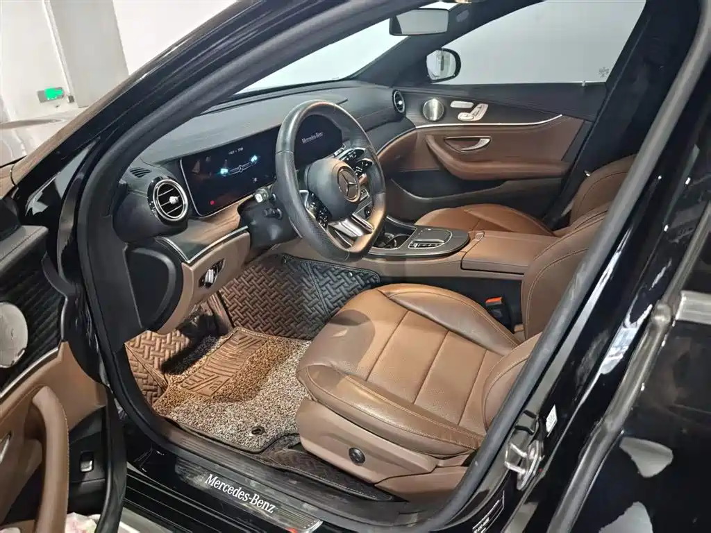 Mercedes-Benz E-Class 2023 E 300 L Sport Luxury фото 6