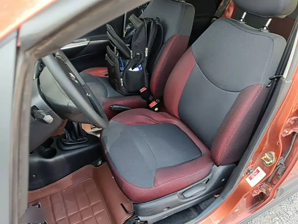 Baojun Lechi 2015 2012 Facelift 1.2L Manual Sport Vitality