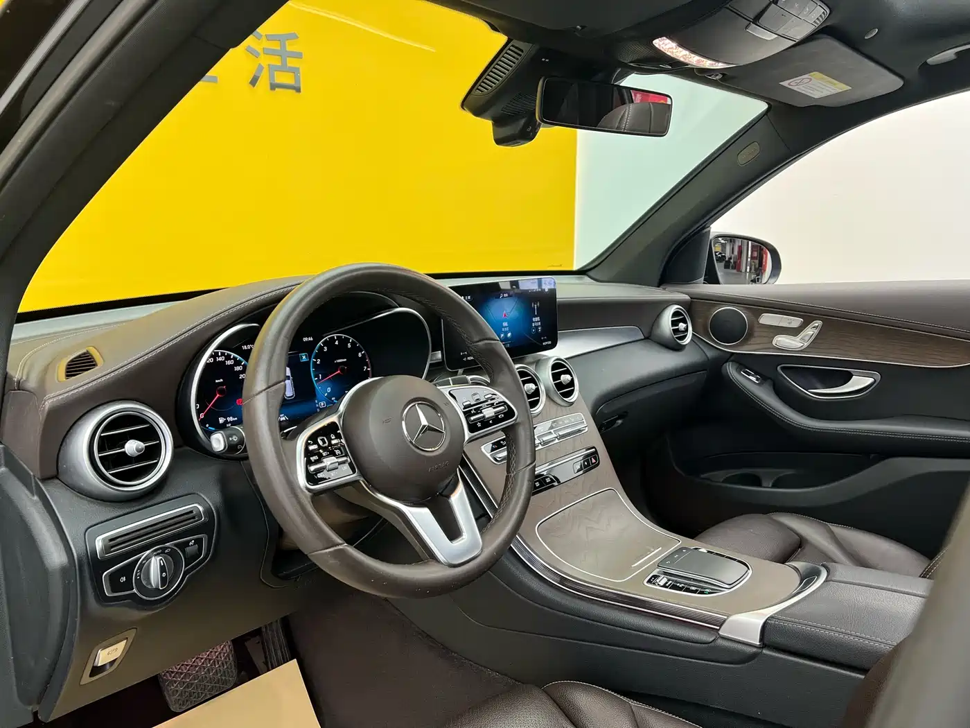 Mercedes-Benz GLC 2022 GLC 300 L 4MATIC Dynamic Collector's Edition фото 5