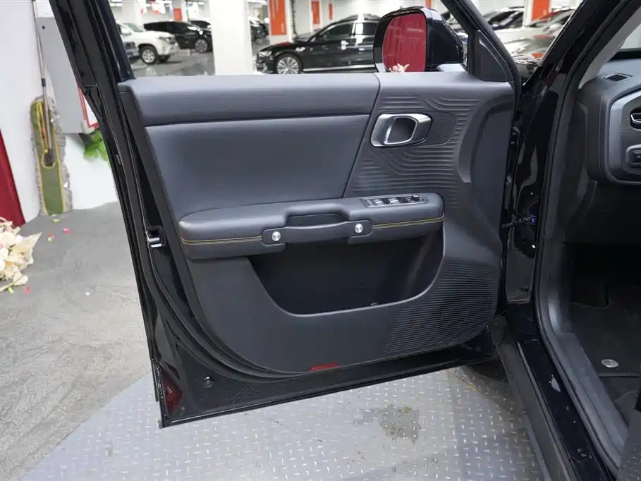 BAIC ORV Beijing Off-Road BJ30 2024 1.5T Magic Core E-Drive Standard Edition фото 9