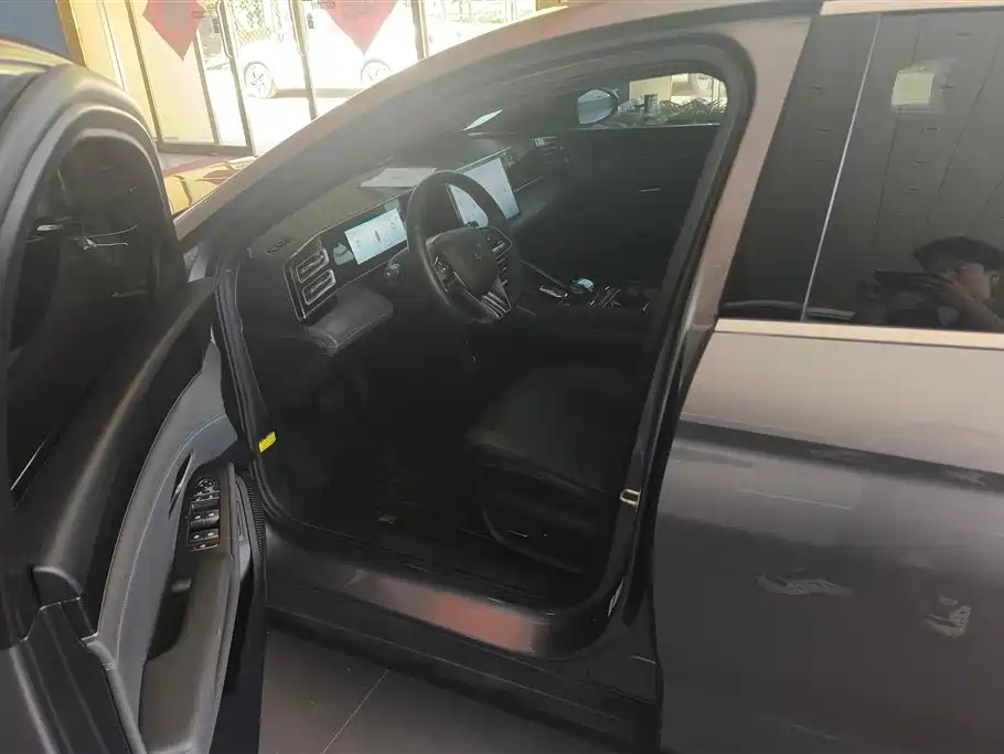 BYD Qin L 2024 DM-i 120KM Leading фото 9