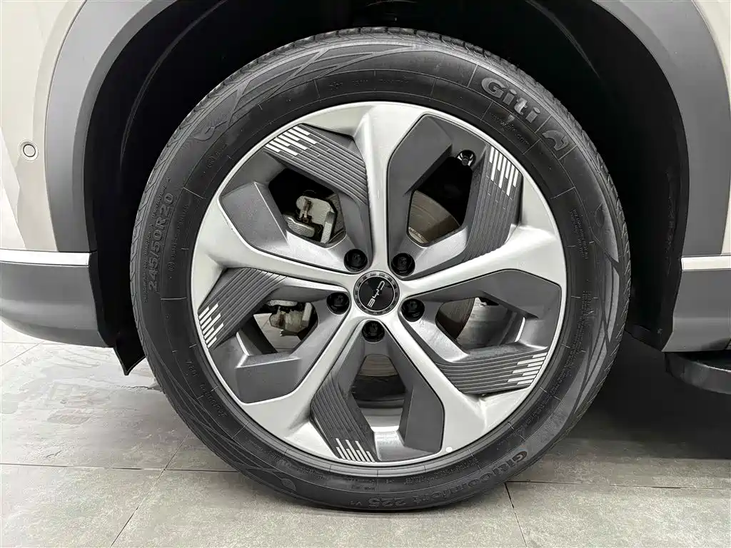 BYD Frigate 07 2023 DM-i 100KM Flagship фото 23