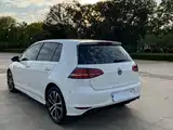 Photo 5 - Volkswagen Golf