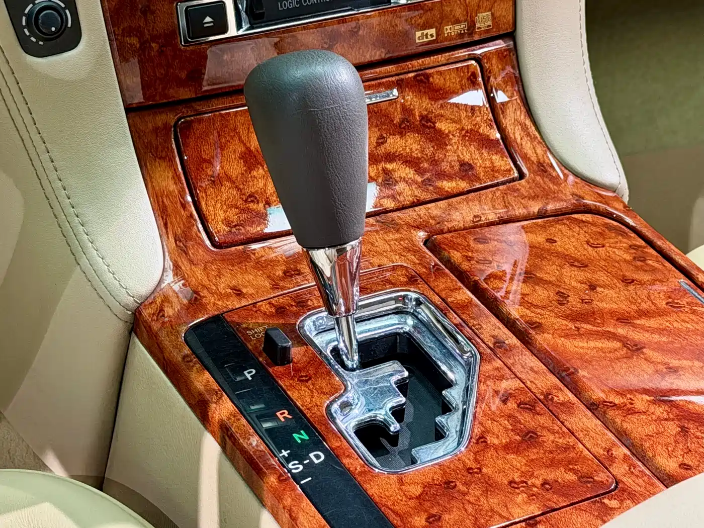 Toyota Crown 2005 Model 3.0L Royal Saloon фото 17