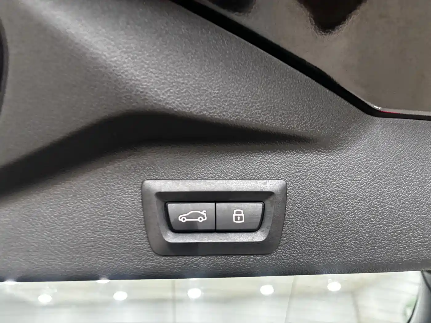 BMW X5 2025 Model xDrive 40Li M Sport Blackout Package фото 31