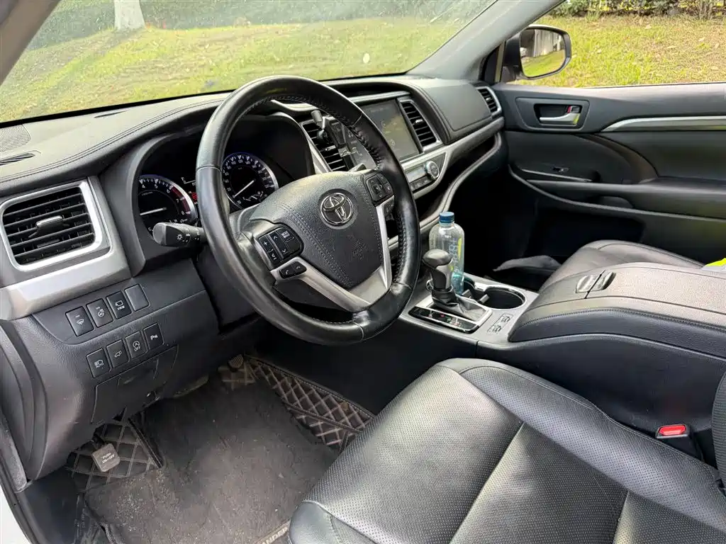 Toyota Highlander 2018 2.0T 4WD Ultimate 7-seater (China V) фото 7
