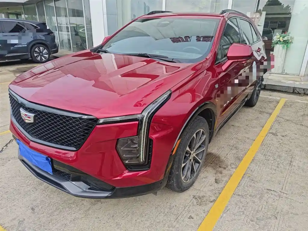 Cadillac XT4 2024 28T 4WD Luxury Edition фото 2