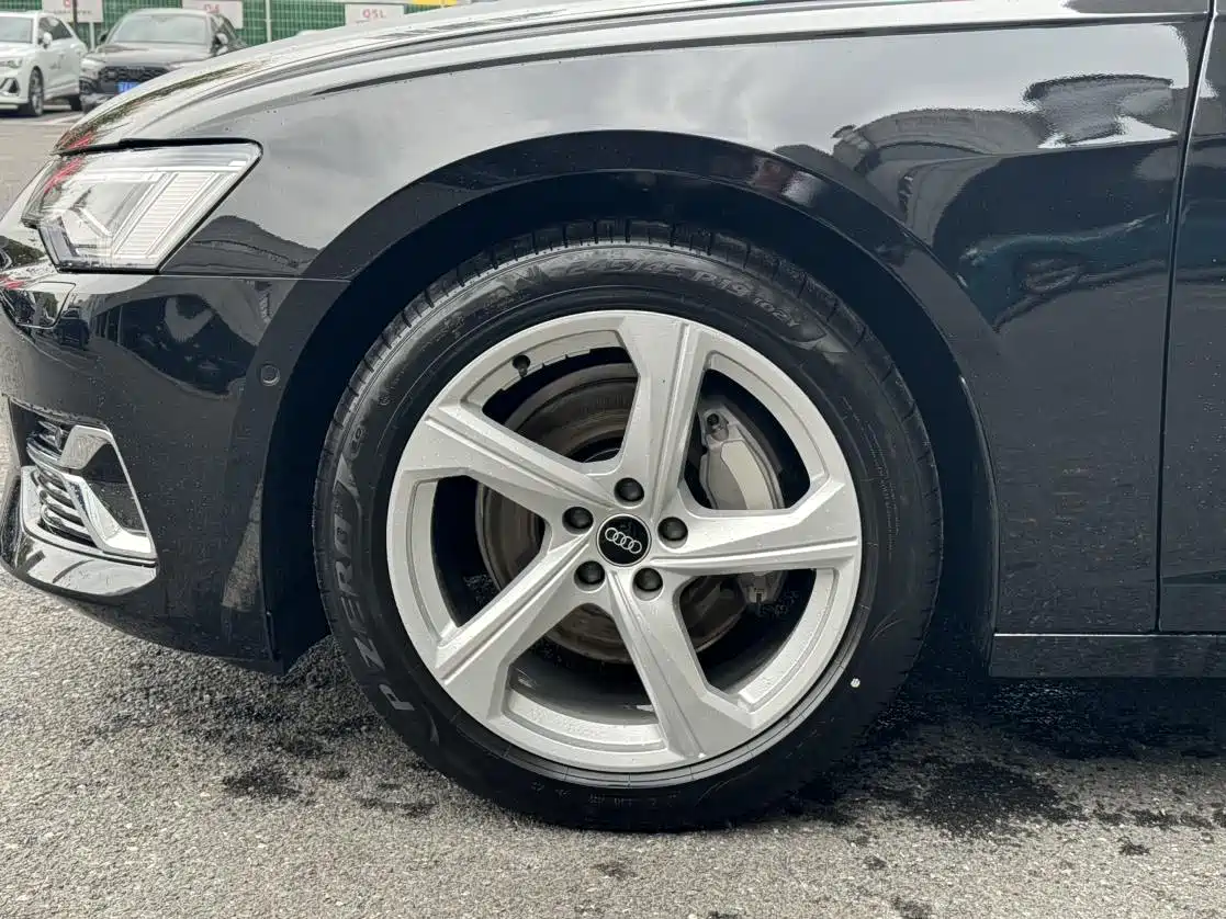 Audi A6L 2023 45 TFSI quattro Premium Elegance фото 14
