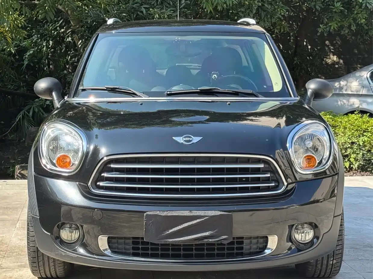 Photo 2 - MINI COUNTRYMAN